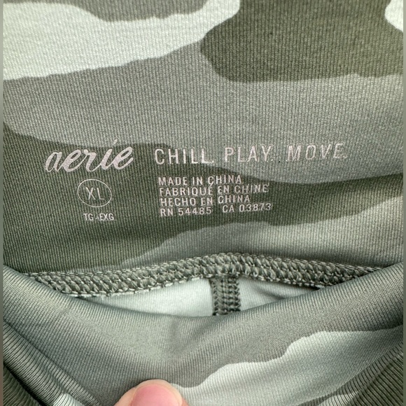 Aerie Move Green Camo Leggings Size XL - Picture 2 of 5